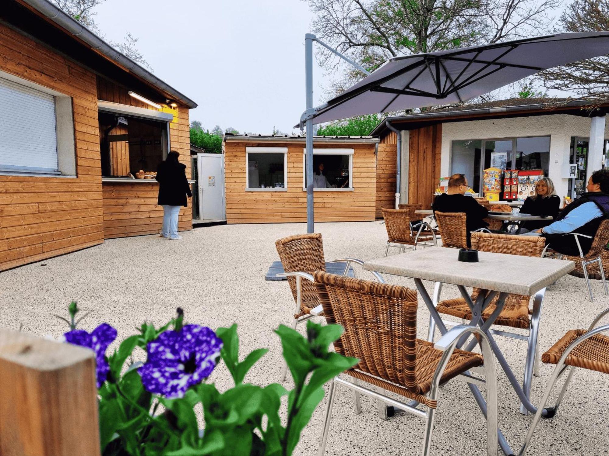 Camping De Charlieu - Mobile Home エクステリア 写真